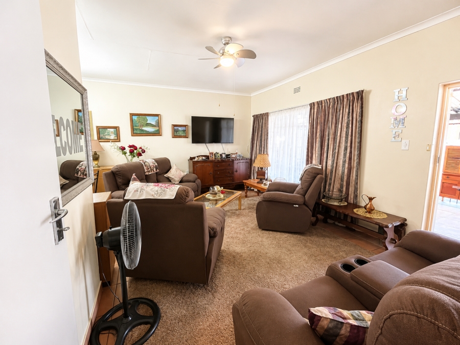 3 Bedroom Property for Sale in Protea Park North West